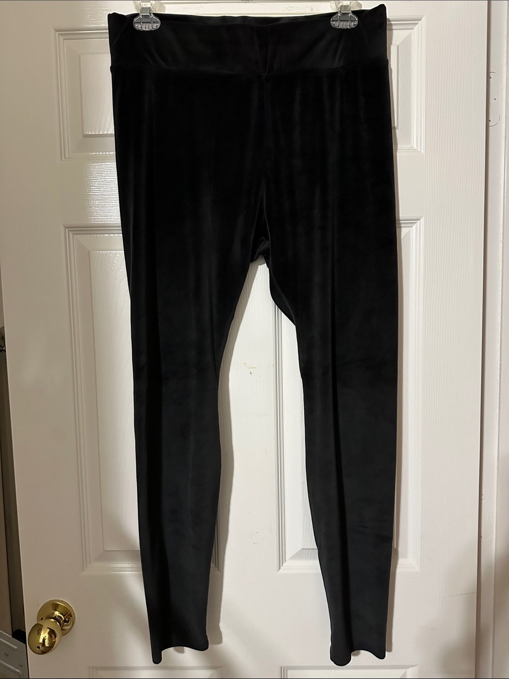 Never worn Lane Bryant Black Velvet Layering Fashion Leggings C/D